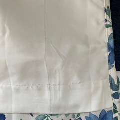 カーテンの画像