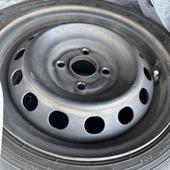 バリ溝新品に近い155/65R14 22年製の画像