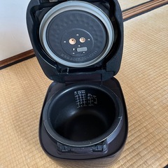 タイガー 圧力IH炊飯ジャー JPC-H100（アーバンブラウン）
の画像
