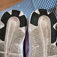20.5cm 女の子向けスニーカー　瞬足、MadFootの画像