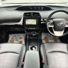 トヨタ プリウス SツーリングSel　総額185万円　走行距離7.3万キロ　自社ローン　信用回復ローンの画像