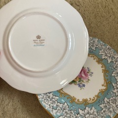 ロイヤルアルバート食器、他カップの画像