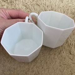 ロイヤルアルバート食器、他カップの画像