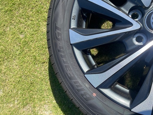 【相場より安く‼️】TOYOTA トヨタ ヴォクシー ノア 90系 新車外し タイヤ ホイール ４本　一部改良　2025年9月末納車【