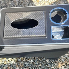 SGALUPA 新型 ヴォクシー ノア 90系 ワイヤレス充電 コンソールボックス の画像