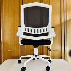 ✅ LOWYA ロウヤ チェア オフィスチェア デスクチェア ゲーミングチェア ロッキング 昇降パソコンチェア 椅子 ホワイト/ブラックの画像