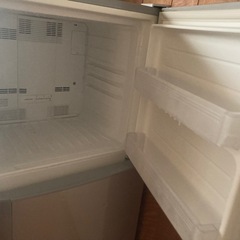 シャープ冷蔵庫 の画像