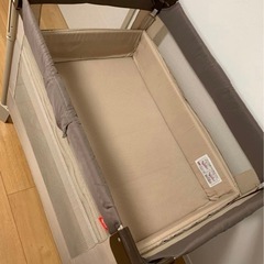 アップリカ　ココネルエアー　ベビーベッドの画像