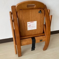 折りたたみベビーチェアの画像