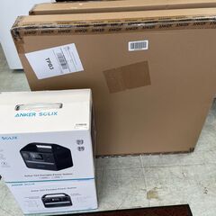 2025年製　新品未開封　アンカー522　ポータブル電源とソーラーパネルPS100のセット２台あります。の画像