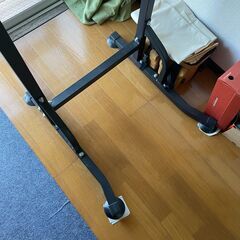 運動器具。懸垂・ディップスバー。金属製。の画像