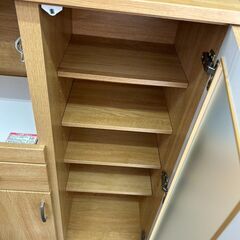 【リユ-スのサカイ広島石内店】ジモティ割！キッチンカウンタ－/クリ-ニング済み/HG-7464/広島市 家具　佐伯区 家具　南区 家具　西区 家具　東区 家具　中区 家具　安佐南区 家具　安佐北区 家具　安芸区 家具　府中町 家具　海田町 家具　熊野町 家具　坂町 家具　廿日市市 家具																		 			【リユ-スのサカイ広島石内店】ジモティ割！３枚扉オープンボード/クリ-ニング済み/HG-6979/広島市 家具　佐伯区 家具　南区 家具　西区 家具															の画像