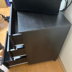 キャスター付きキャビネットの画像