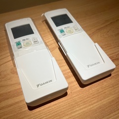 ダイキン ルームエアコン用 ワイヤレスリモコン ARC476A56の画像
