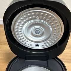 【取引中】シャープ 炊飯器 KS-CF05C-B 中古 3合 コンパクトの画像