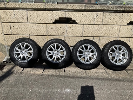 225/65R-17・アルミホイール付スタッドレスタイヤ4本セットです。