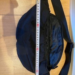 ほぼ未使用ショルダーバッグの画像