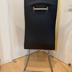 ニトリダイニングチェア4脚セットの画像