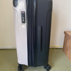 キャリーケース54ℓ〜62ℓ(傷あり)の画像