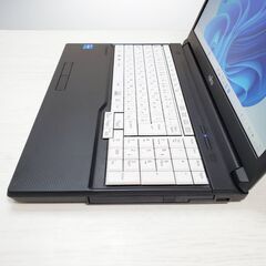 ラスト1台 2022年製 ノートパソコン 富士通 LIFEBOOK A5511/HX Core i5-1135G7 8GB SSD 256GB 【高年式・高コスパ・保証あり・全国発送】の画像
