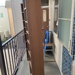 ① 収納家具　本棚の画像