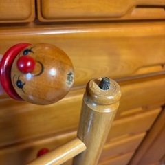ピエロの木製 ジュニアコート掛けの画像
