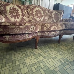 【引取限定】中古　カリモク家具　ドマーニ　ルイXVシリーズ　3人掛けソファー　定価約７０万円の画像