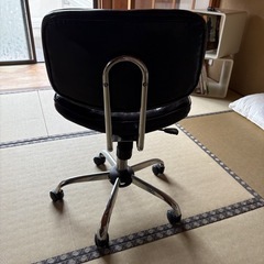 デスクチェアの画像