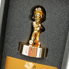 ゴールドマリオ　オリジナルフィギュア　スーパーマリオブラザーズ　2004　NINTENDO WORLD Touch! DS　PLATINUM MEMBER MEMORIALの画像