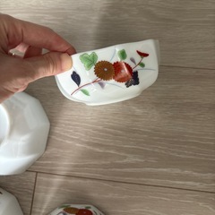 食器5つセットの画像