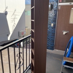 ② 収納家具　本棚の画像