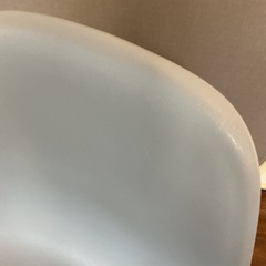 イームズチェア風 グレーチェア 木脚 北欧風 
の画像