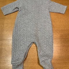 アカチャンホンポ　足付きロンパース　胸元ライオンポケット付きの画像