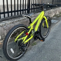 ＜整備済・美品超お得車＞LOUIS GARNEAU・ルイガノ J22  22インチ・ライムイエロー・18段変速 マウンテンバイク・前後タイヤ/チェーン/シフトワイヤー/グリップ新品交換済・子供用自転車の画像