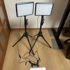 【無料】LEDビデオライトと三脚のセットをお譲りしますの画像