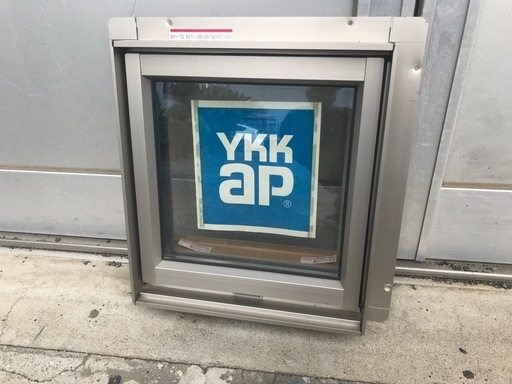 YKKAP社　FIX窓　在庫品未使用