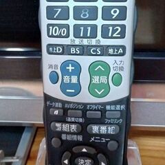 【B329】シャープ　液晶カラーテレビ　2010年製　40インチ　動作確認OK　の画像