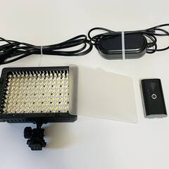 Amazonベーシック ライトスタンド&LED ビデオライト　の画像