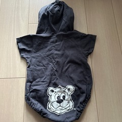 UCLA フード付きロンパース 黒 70-80の画像