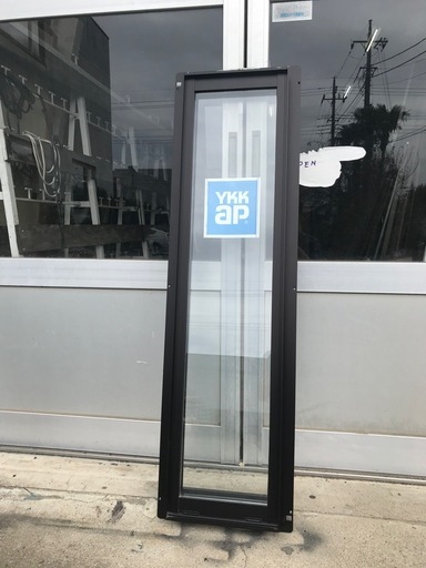YKKAP社　FIX窓　在庫品未使用