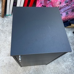 収納家具　収納棚　2段式　キャビネット　黒　ブラック　二段式　扉あり【43.5×45×82】の画像