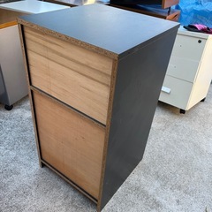 収納家具　収納棚　2段式　キャビネット　黒　ブラック　二段式　扉あり【43.5×45×82】の画像