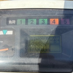 4条刈の52馬力クボタコンバインAR52の画像