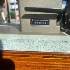 brother 工業用ミシン　DB2-B714-3の画像