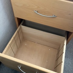 机の引き出しの画像