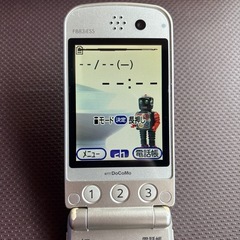 らくらくホンⅣS(F883iESS)ごーゴールドの画像