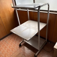 パソコンデスク　もらってくださいの画像
