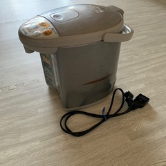 ZOJIRUSHI  電気ポットの画像