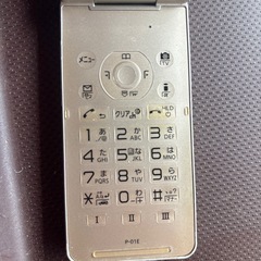 NTT docomo P-01E シルバーの画像