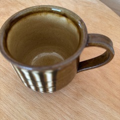 マグカップとプレートの画像